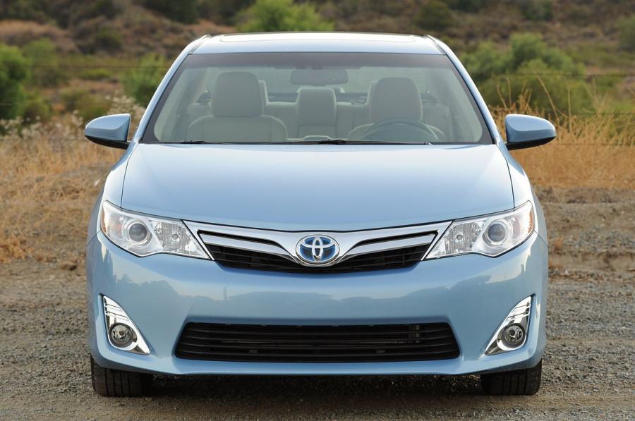  Toyota Camry Hybrid 2013 года  (фото 6 из 45)